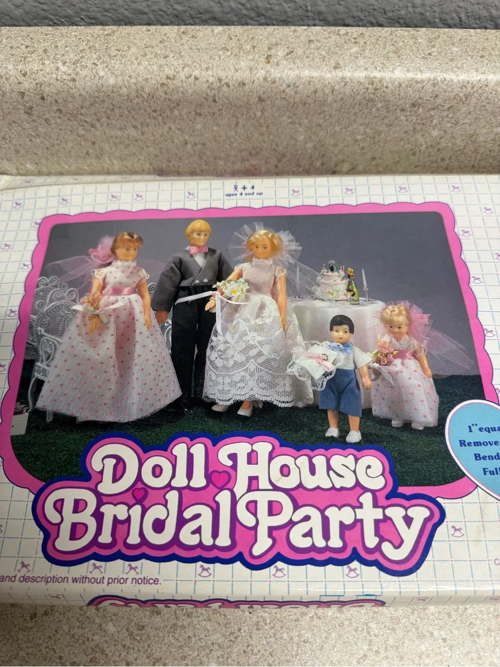 1992 Horsemen Vintage Doll House Bridal Party Playset - White and Pink Sealed
